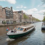 Croisière sur les canaux d’Amsterdam : circuits incontournables, conseils et expériences insolites
