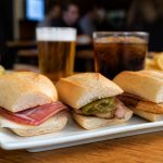 100 montaditos barcelone : menu, prix et adresses des restaurants маз