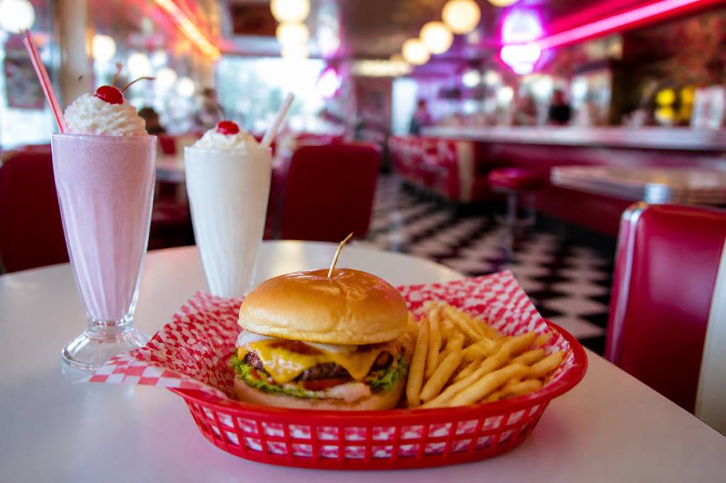11 street diner Miami Beach : horaires, menu et avis