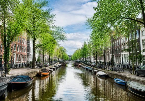 Amsterdam passeport : les documents nécessaires pour votre voyage