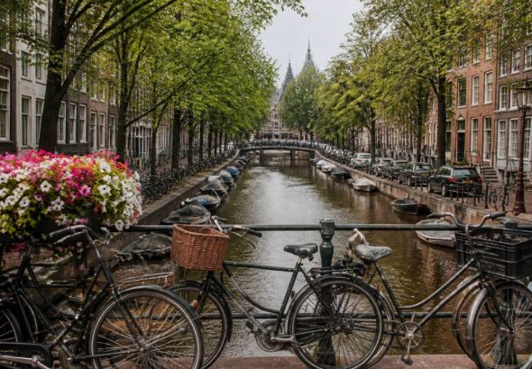Amsterdam language : quelle langue parle-t-on à Amsterdam ?