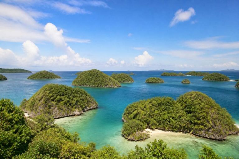 100 islands national park Philippines : guide pour découvrir l’archipel et ses paysages emblématiques